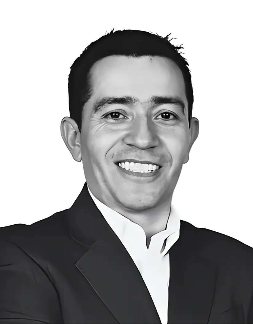 member -Guillermo Sánchez
